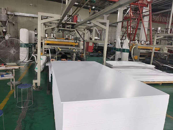 佛山pvc发泡板材生产厂家,PVC塑料实心硬板工厂